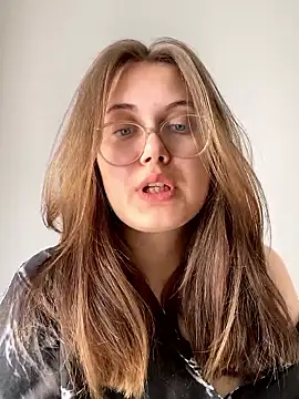 Snapshot of ecpochmak chatting on 05-18-26, 12:10 ecpochmak online show from 05-18-26, 12:10