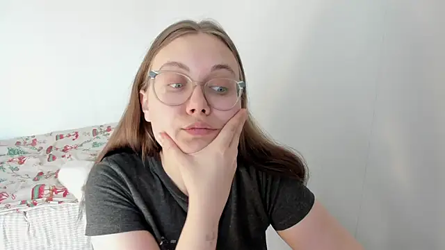 Snapshot of ecpochmak chatting on 06-05-26, 12:22 ecpochmak online show from 06-05-26, 12:22