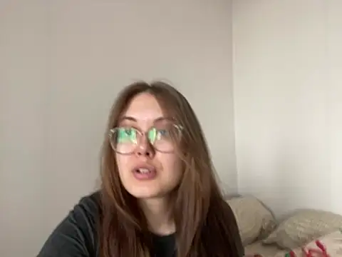Snapshot of ecpochmak chatting on 06-01-26, 12:05 ecpochmak online show from 06-01-26, 12:05