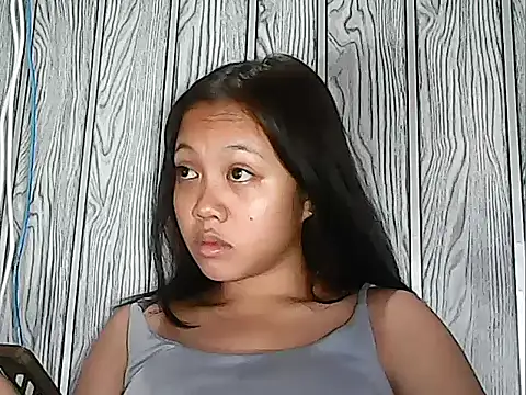 Snapshot of Yours_AsianPinayGirl18 chatting on 07-21-26, 10:55 Yours AsianPinayGirl18 online show from 07-21-26, 10:55
