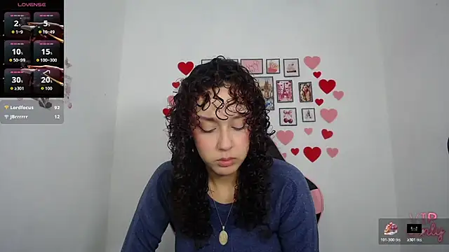 Snapshot of hannyraw chatting on 05-12-26, 12:44 hannyraw online show from 05-12-26, 12:44
