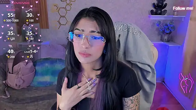 Snapshot of mia_smoke_ chatting on 06-17-26, 02:05 mia smoke online show from 06-17-26, 02:05