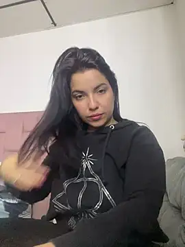 Snapshot of AngeliqueBoyer__ chatting on 07-06-26, 01:18 AngeliqueBoyer online show from 07-06-26, 01:18