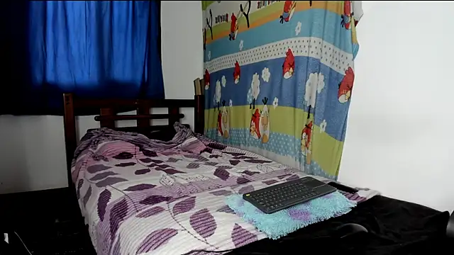 Snapshot of Vannellope_vladimir chatting on 06-10-26, 01:56 Vannellope vladimir online show from 06-10-26, 01:56