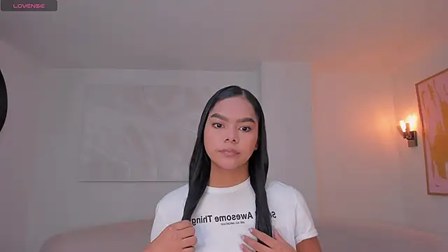 SaphiraJames online show from 05-29-26, 02:17