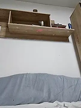 LunaDesire01 online show from 04-30-26, 08:49