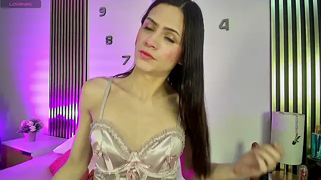 Juliette Doll  online show from 05-07-26, 01:14