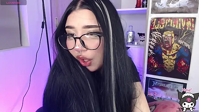 Snapshot of VamppyJanne chatting on 05-22-26, 02:20 VamppyJanne online show from 05-22-26, 02:20