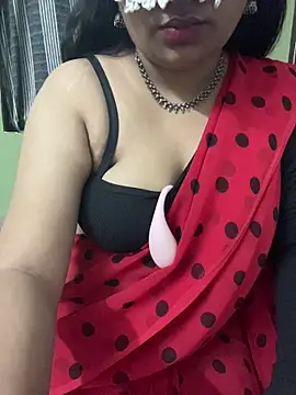 Snapshot of Tamil_Azhagie chatting on 05-23-26, 02:16 Tamil Azhagie online show from 05-23-26, 02:16