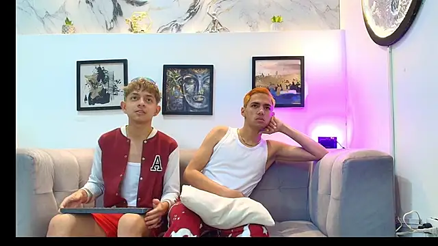 Snapshot of RED_BOYS_XXX chatting on 06-20-26, 01:27 RED BOYS XXX online show from 06-20-26, 01:27