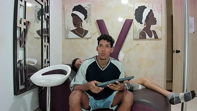 Snapshot of RED_BOYS_XXX chatting on 05-17-26, 01:22 RED BOYS XXX online show from 05-17-26, 01:22