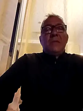 Snapshot of Soloyan chatting on 09-23-25, 04:41 Soloyan online show from 09-23-25, 04:41
