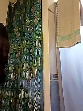 Snapshot of Soloyan chatting on 12-21-24, 11:11 Soloyan online show from 12-21-24, 11:11