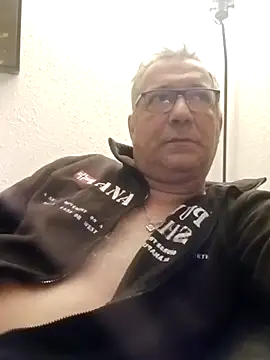 Snapshot of Soloyan chatting on 02-11-25, 05:47 Soloyan online show from 02-11-25, 05:47