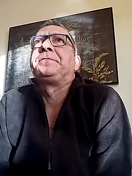 Snapshot of Soloyan chatting on 12-21-24, 08:07 Soloyan online show from 12-21-24, 08:07