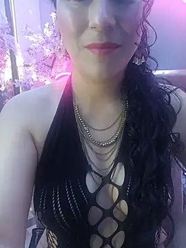 Elizabeth bennett online show from 07-21-26, 05:36