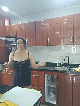 Snapshot of Elizabeth_bennett chatting on 05-20-26, 03:09 Elizabeth bennett online show from 05-20-26, 03:09
