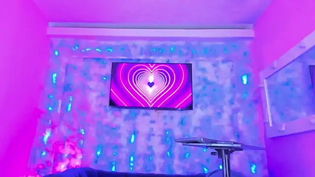 Snapshot of Alisson_Santiel chatting on 05-16-26, 07:35 Alisson Santiel online show from 05-16-26, 07:35