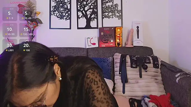 Snapshot of Angelabrowm chatting on 05-11-26, 03:41 Angelabrowm online show from 05-11-26, 03:41