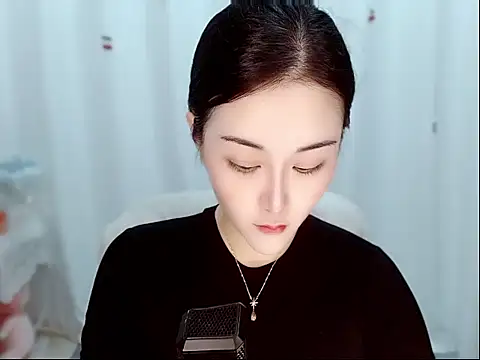 Snapshot of Amy-cnbaby chatting on 06-14-26, 01:57 Amy-cnbaby online show from 06-14-26, 01:57