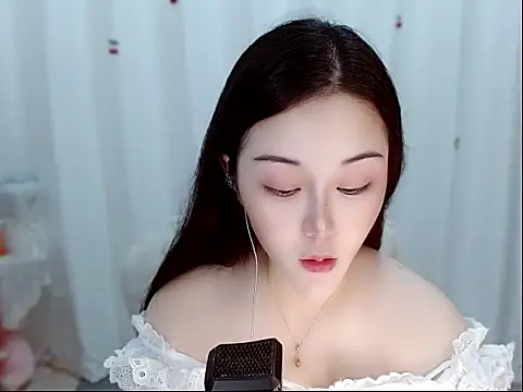 Snapshot of Amy-cnbaby chatting on 05-25-26, 01:27 Amy-cnbaby online show from 05-25-26, 01:27