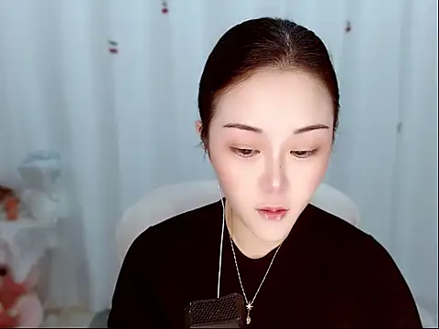 Snapshot of Amy-cnbaby chatting on 06-06-26, 01:33 Amy-cnbaby online show from 06-06-26, 01:33