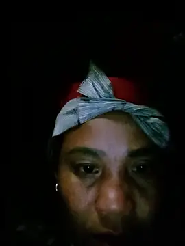 Snapshot of Sine-bo chatting on 06-11-26, 11:57 Sine-bo online show from 06-11-26, 11:57