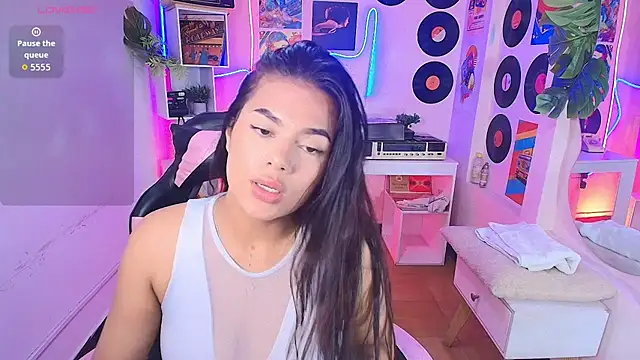 Snapshot of Duulce_mia chatting on 07-17-26, 12:24 Duulce mia online show from 07-17-26, 12:24