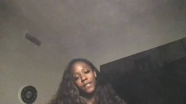 IvyLuxxxe online show from 04-30-26, 06:09