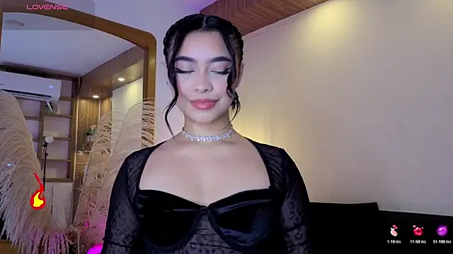Snapshot of Chloe_monroee chatting on 06-07-26, 03:23 Chloe monroee online show from 06-07-26, 03:23