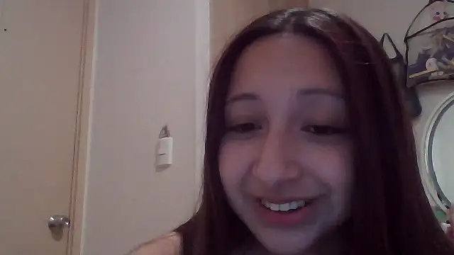 Snapshot of 010874 chatting on 07-11-26, 05:08 010874 online show from 07-11-26, 05:08