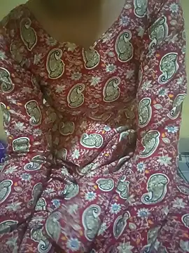 Snapshot of Seema_yadav01 chatting on 05-01-26, 05:45 Seema yadav01 online show from 05-01-26, 05:45