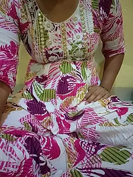 Snapshot of Seema_yadav01 chatting on 05-07-26, 05:01 Seema yadav01 online show from 05-07-26, 05:01