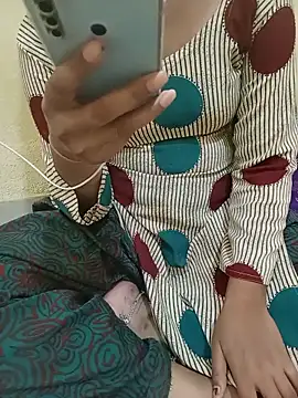 Snapshot of Seema_yadav01 chatting on 06-10-26, 05:08 Seema yadav01 online show from 06-10-26, 05:08