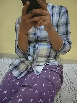 Snapshot of Seema_yadav01 chatting on 05-26-26, 05:05 Seema yadav01 online show from 05-26-26, 05:05