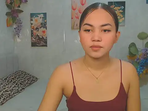 Snapshot of ur_asiankat chatting on 05-10-26, 11:36 ur asiankat online show from 05-10-26, 11:36