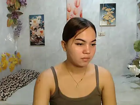 Snapshot of ur_asiankat chatting on 06-27-26, 07:42 ur asiankat online show from 06-27-26, 07:42