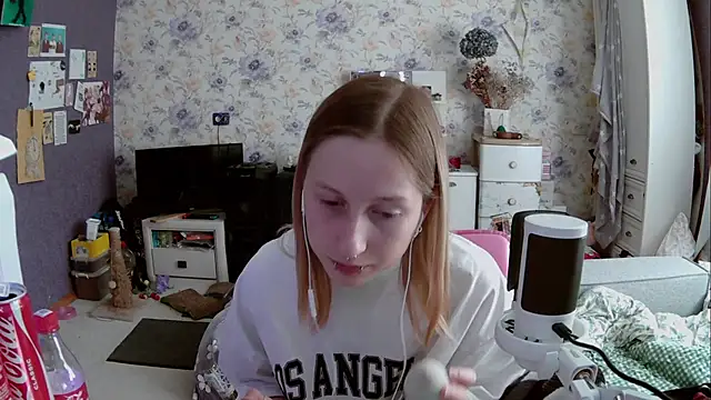 DeidraMeja online show from 05-28-26, 09:17
