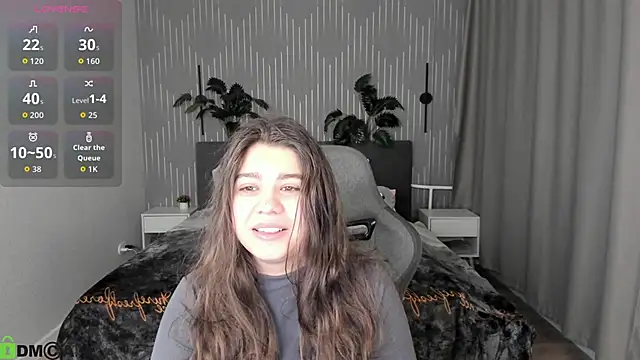 Snapshot of Trisha_Moore chatting on 05-22-26, 01:03 Trisha Moore online show from 05-22-26, 01:03