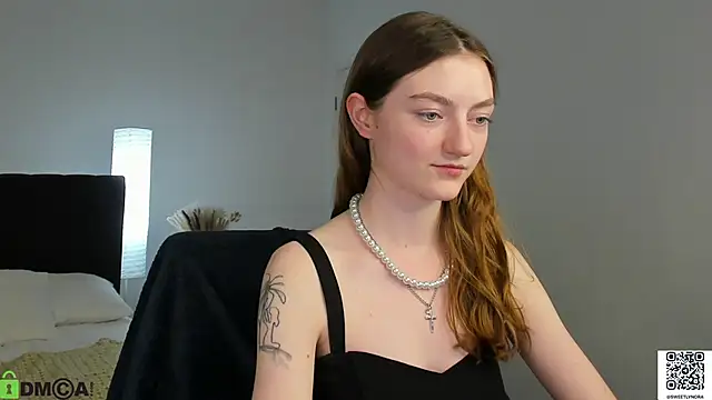 Snapshot of Valenora1 chatting on 05-09-26, 11:24 Valenora1 online show from 05-09-26, 11:24