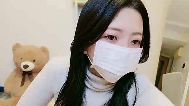 Snapshot of -Luna_JP- chatting on 06-05-26, 01:39 -Luna JP- online show from 06-05-26, 01:39