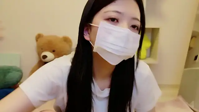 Snapshot of -Luna_JP- chatting on 06-26-26, 12:11 -Luna JP- online show from 06-26-26, 12:11