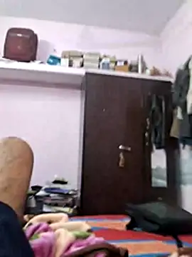 Snapshot of vickyoerhg chatting on 05-14-26, 04:53 vickyoerhg online show from 05-14-26, 04:53
