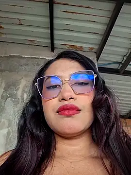 Snapshot of Hot_Sophy_ chatting on 05-12-26, 05:30 Hot Sophy online show from 05-12-26, 05:30
