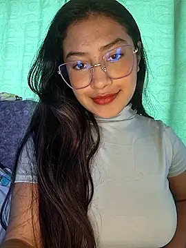 Snapshot of Hot_Sophy_ chatting on 05-28-26, 12:00 Hot Sophy online show from 05-28-26, 12:00