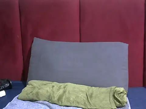 Mel90x online show from 04-30-26, 02:35