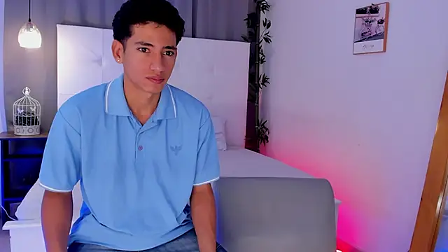 Alejo-and-Thiago online show from 06-04-26, 12:32
