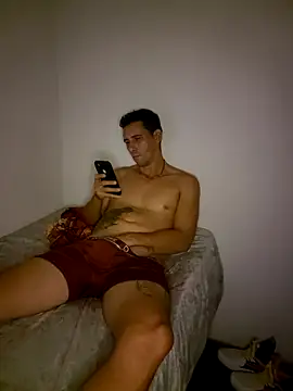Leandro flores92 online show from 05-03-26, 03:11