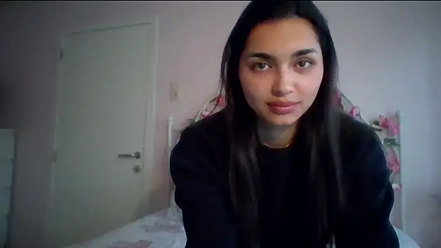 Snapshot of yourbella37 chatting on 05-14-26, 07:00 yourbella37 online show from 05-14-26, 07:00
