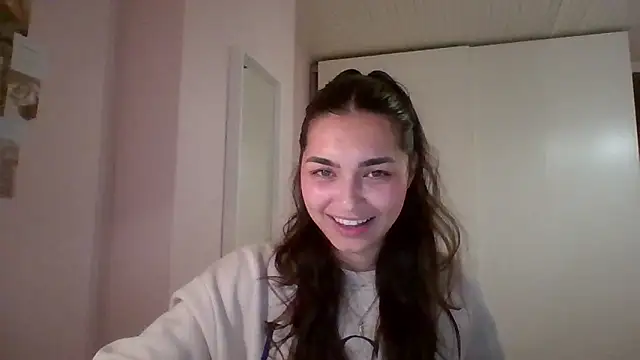 Snapshot of yourbella37 chatting on 05-03-26, 08:56 yourbella37 online show from 05-03-26, 08:56